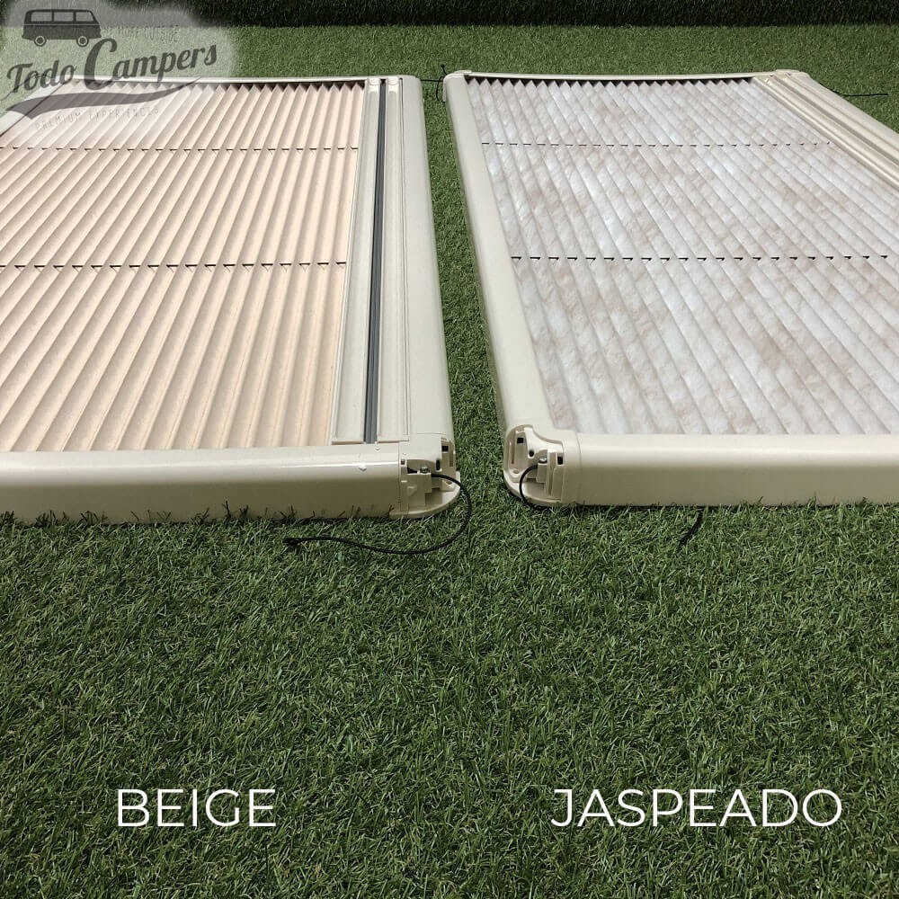 Store plisado disponible en color jaspeado y beige para ventana S7