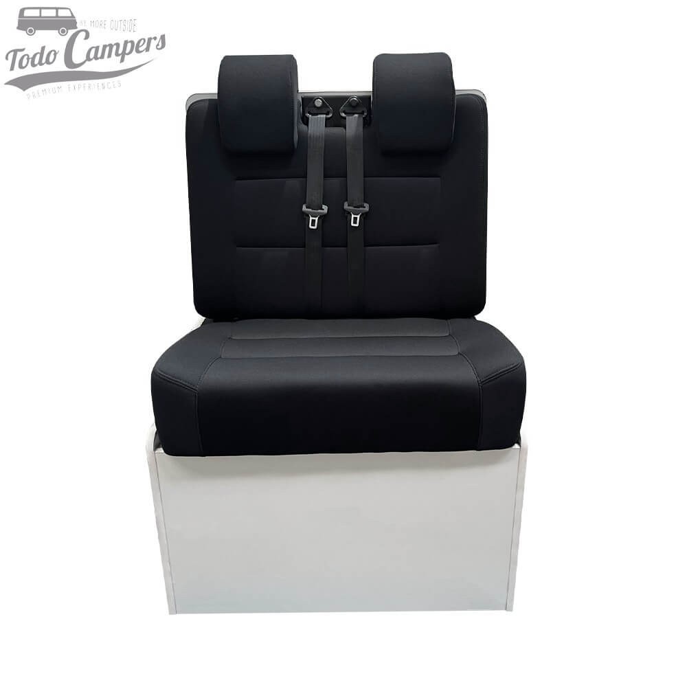 vista frontal do Assento Komfort Premium preto para estrutura CTA com Isofix