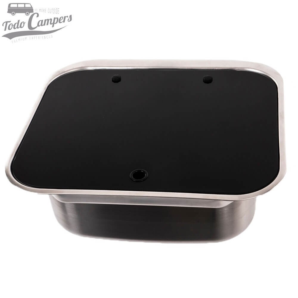 foto de catálogo del fregadero Carbest con tapa de cristal cerrada