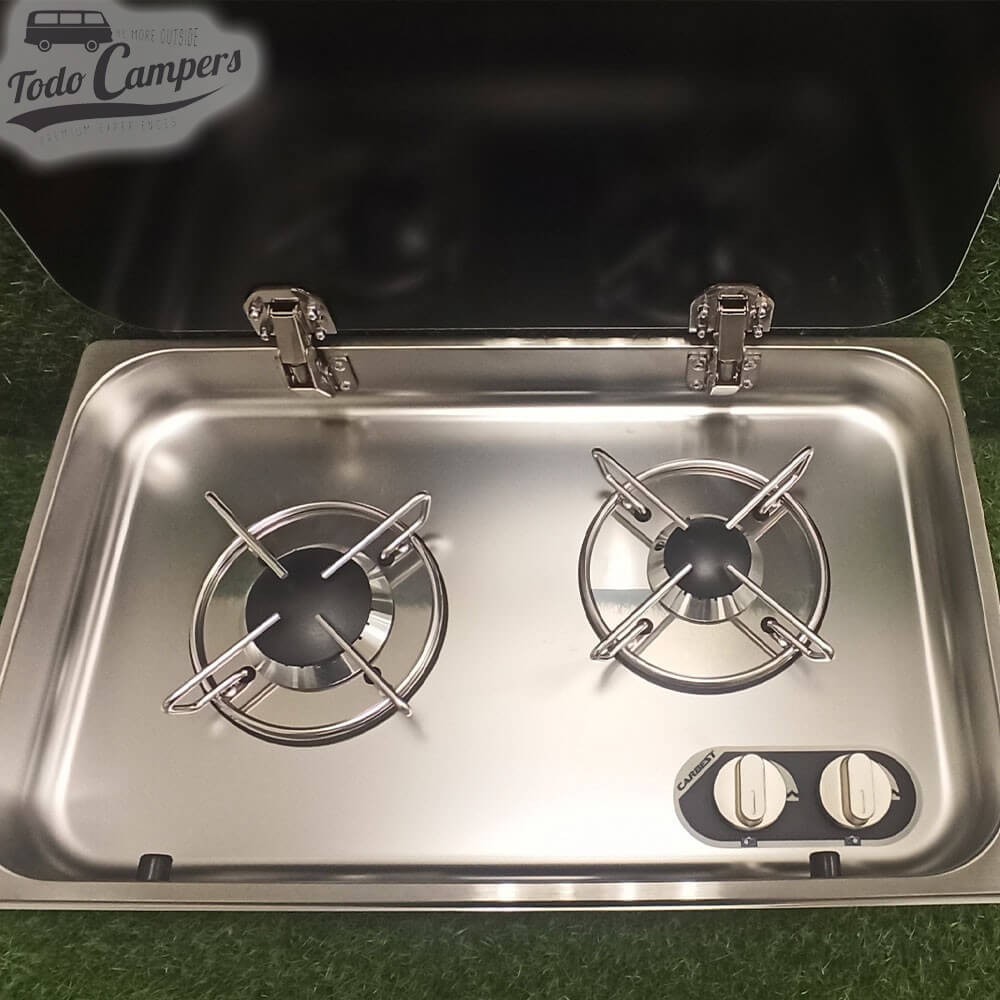 detalle de la cocina de gas de dos quemadores 70567 de la marca Carbest