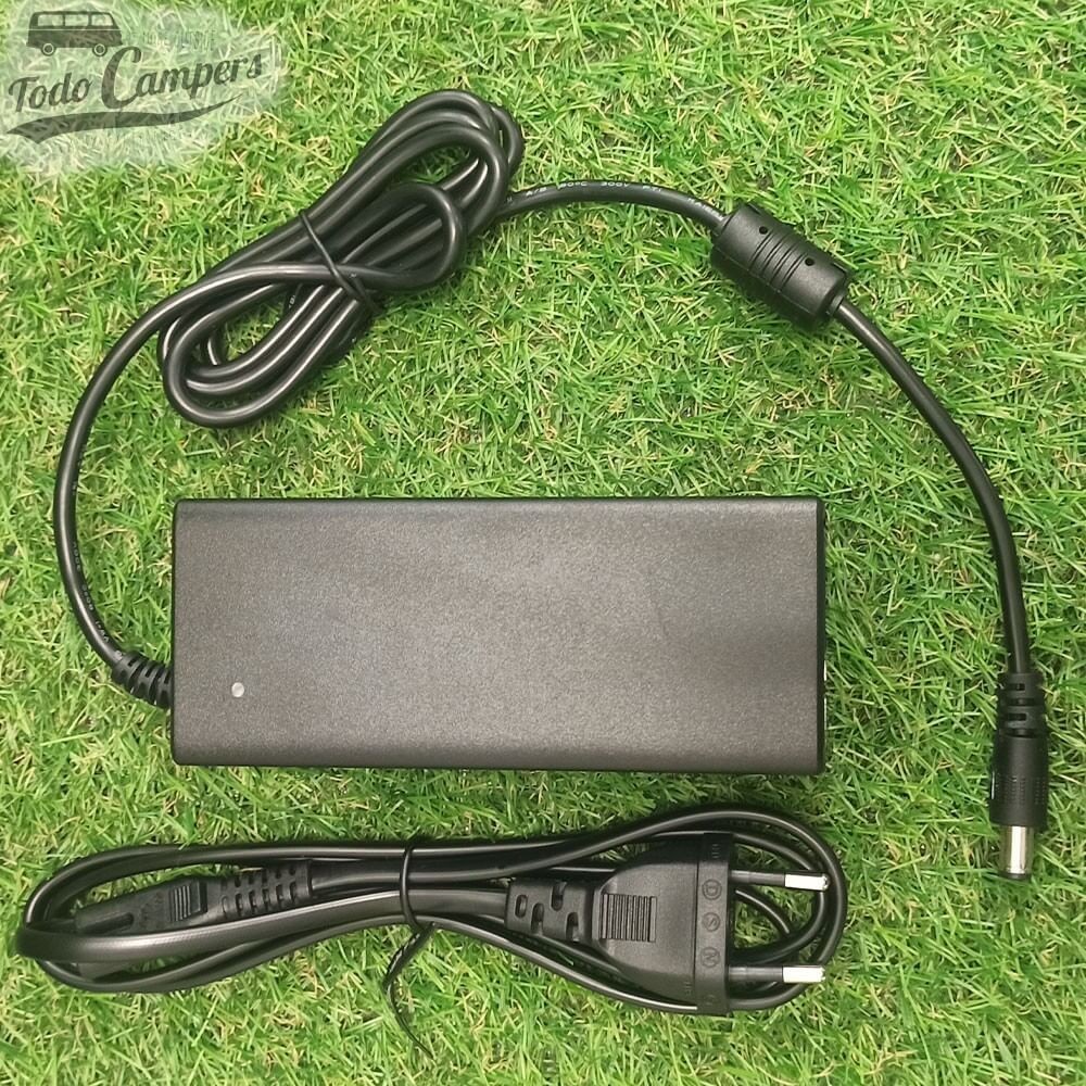 transformador de 220 V para carga del power station de Carbest