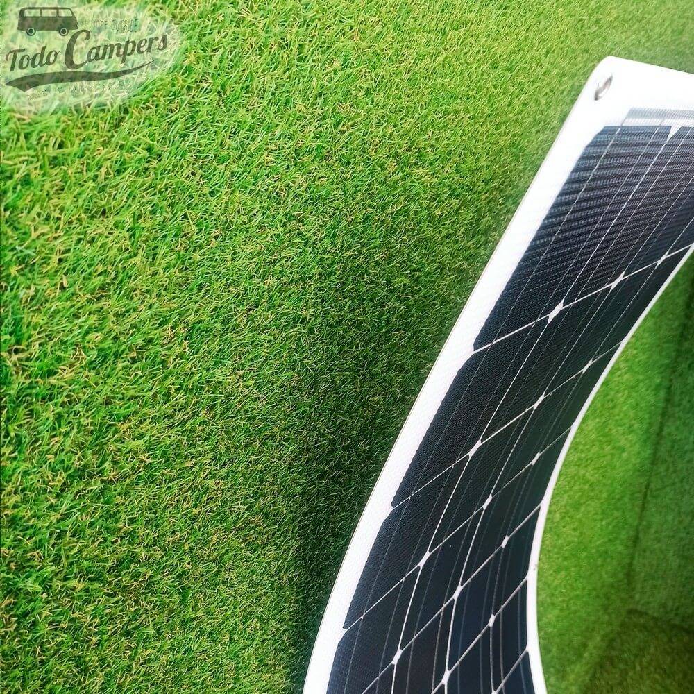 Placa solar semiflexible y curvable