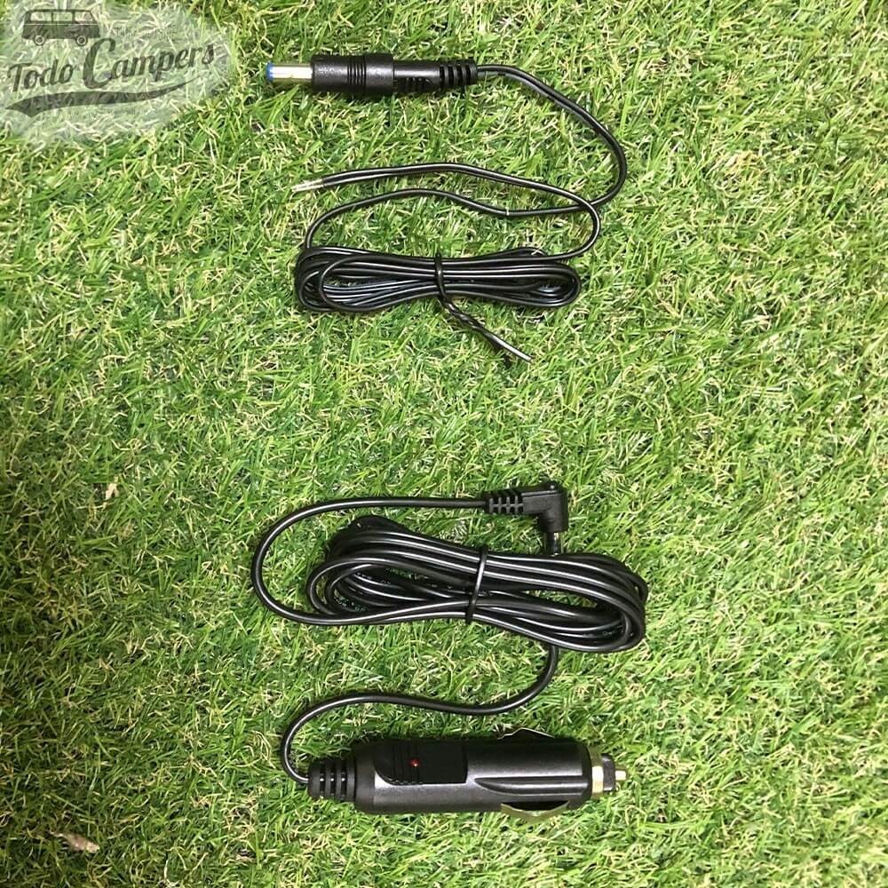 Cabos de ligação à rede e isqueiro incluídos.