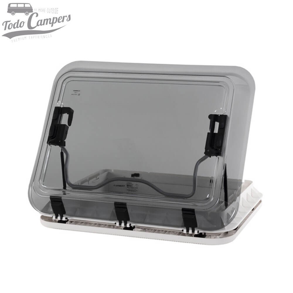 Claraboya Skylight de Carbest con apertura máxima hasta 60 grados