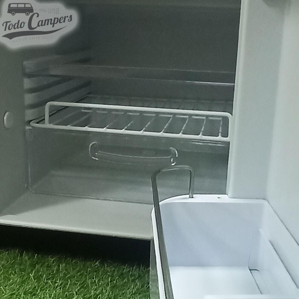 baldas o estantes interiores del Frigorífico Carbest LR50L