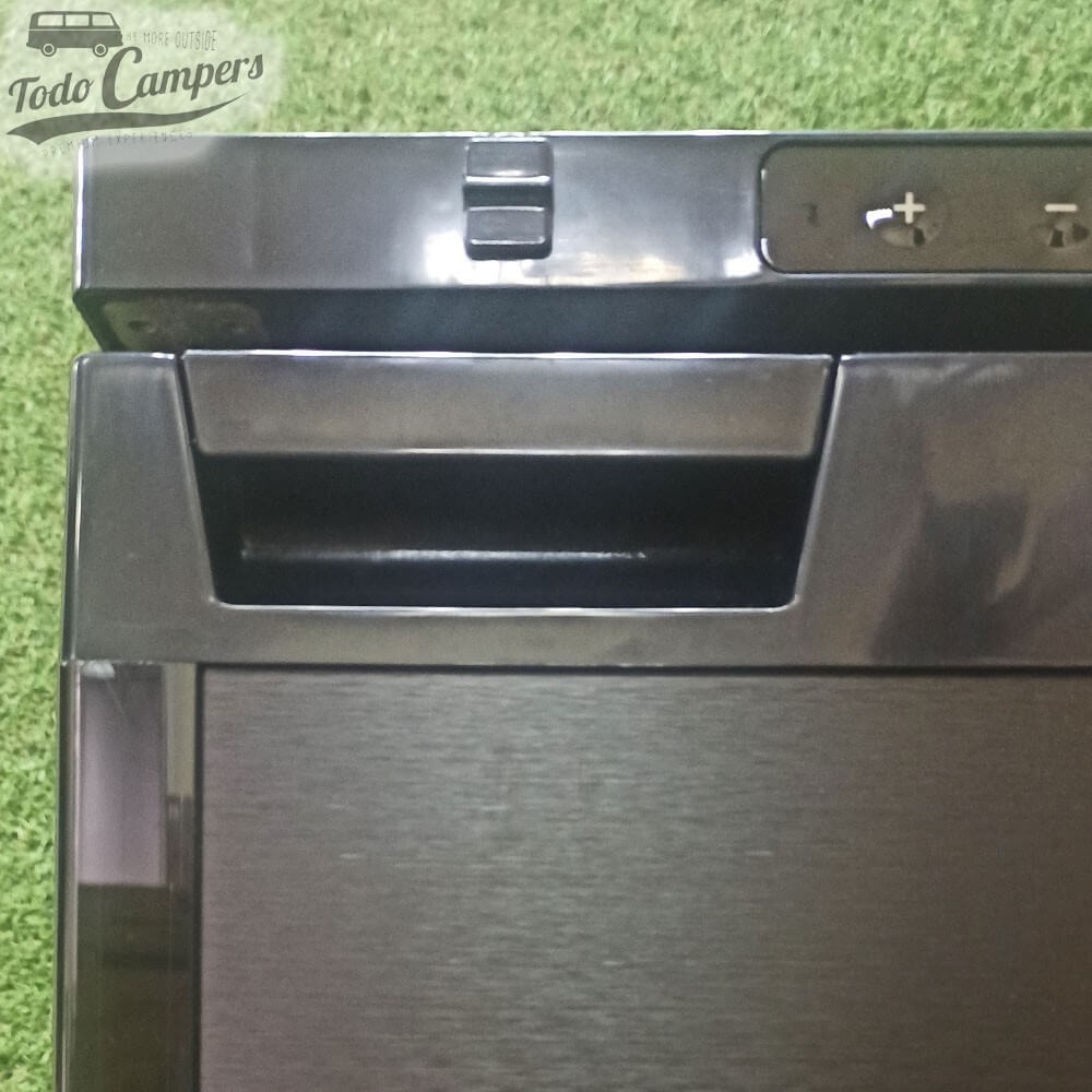 Apertura de la puerta desde la izquierda o la derecha sin conversión de bisagras del frigorífico Carbest LR90L 713507