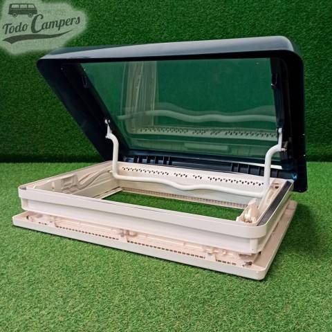 Claraboya Dometic Midi Heki Style de 70x50 cm de palanca
