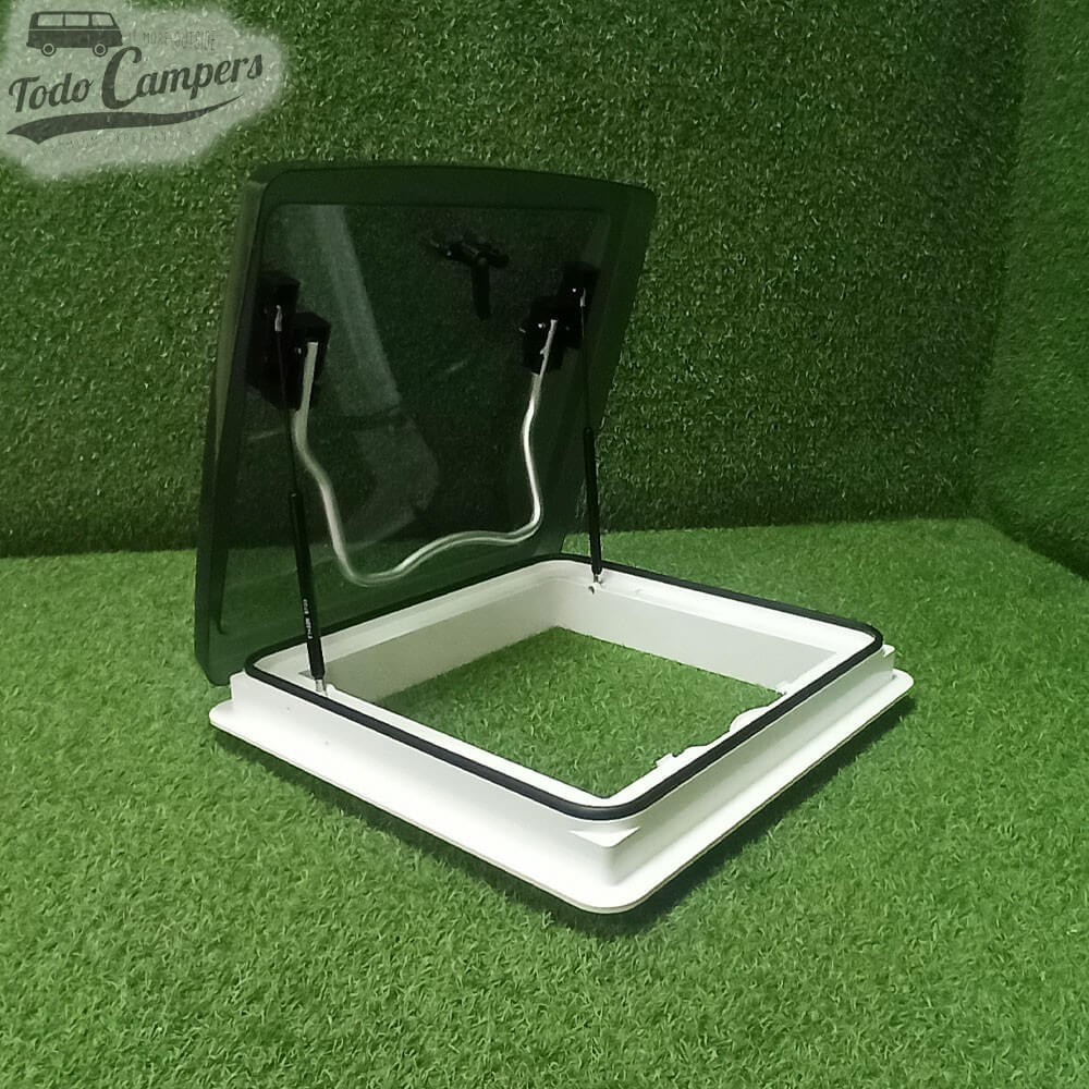 Claraboia Aerodynamic Carbest branca com mosquiteira, estore e cúpula fumada de 40x40 cm