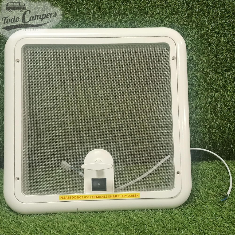 mosquiteira metálica no quadro interno da claraboia Carbest de 28x28 cm