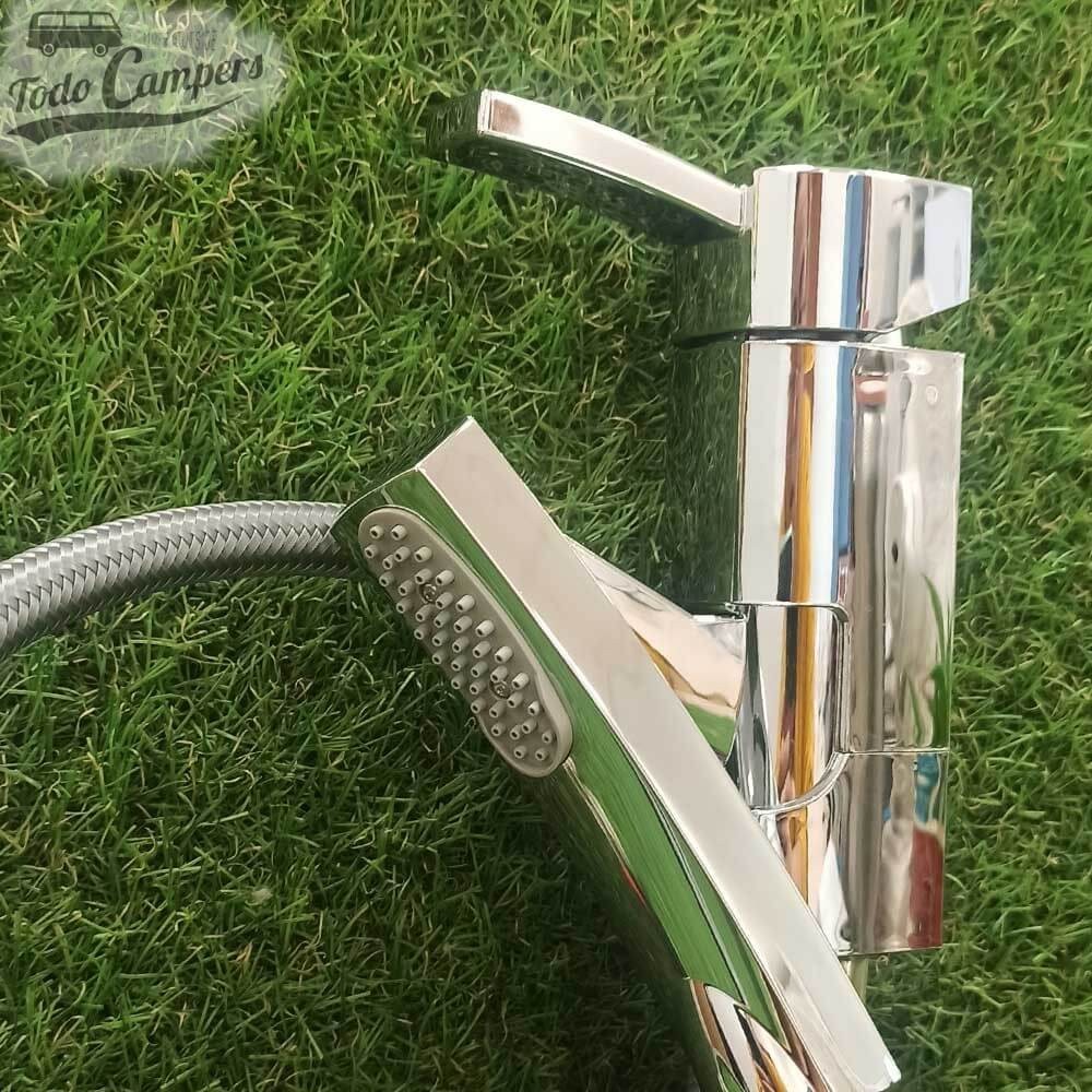 Grifo con ducha para camper