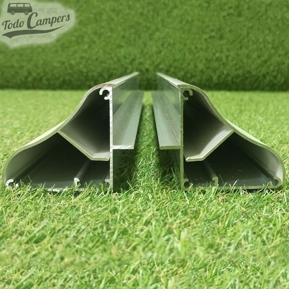 Anclaje para instalación de placa solar rígida Carbest.