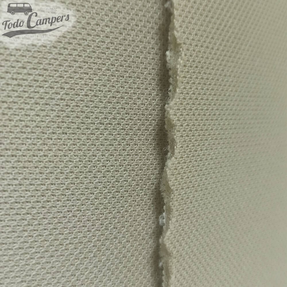 Rollo de tela de poliéster beige foamizado muy flexible para recubrimiento de paredes y techos de tu furgoneta