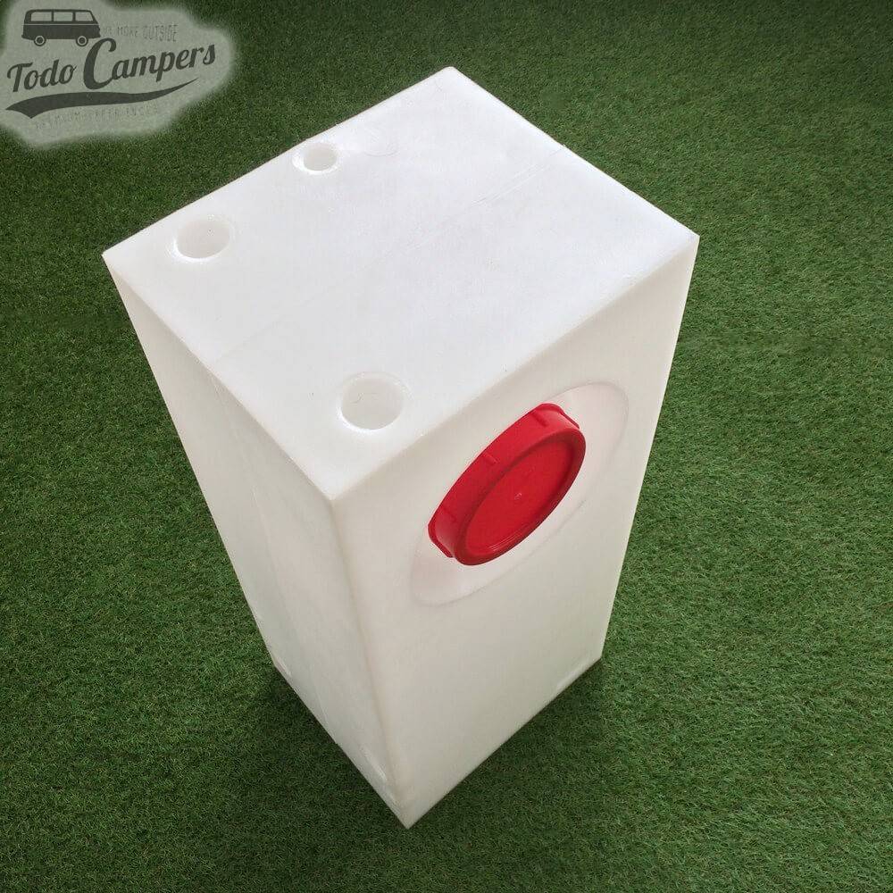 Depósito de água de 68 L.