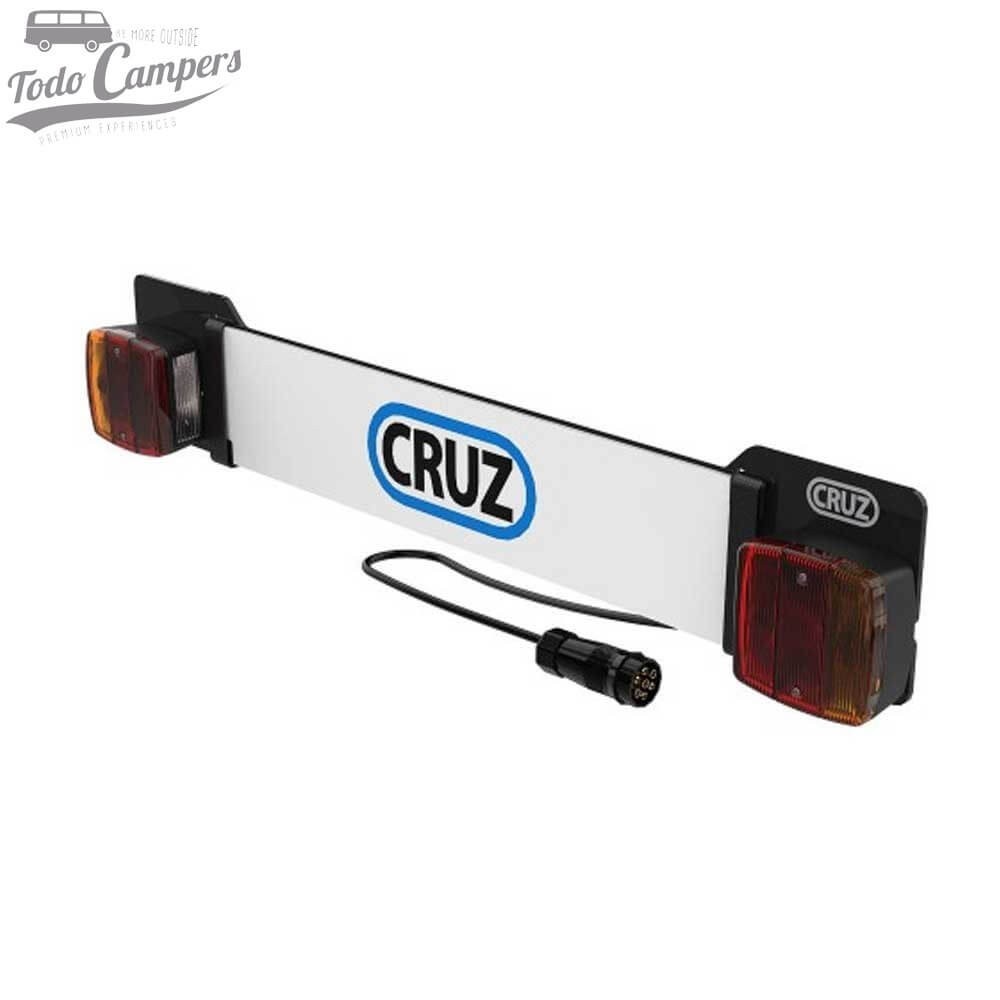 Barra porta-matrículas que inclui o grupo de luzes regulamentares.