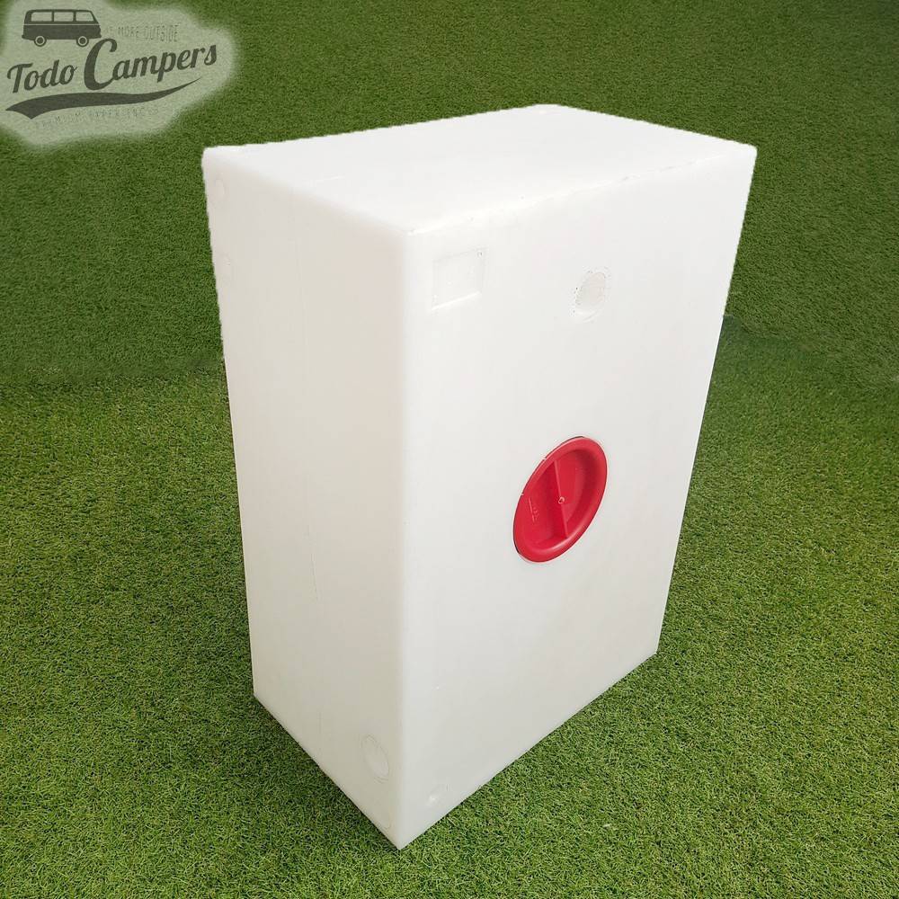 Depósito de água de 80 L.