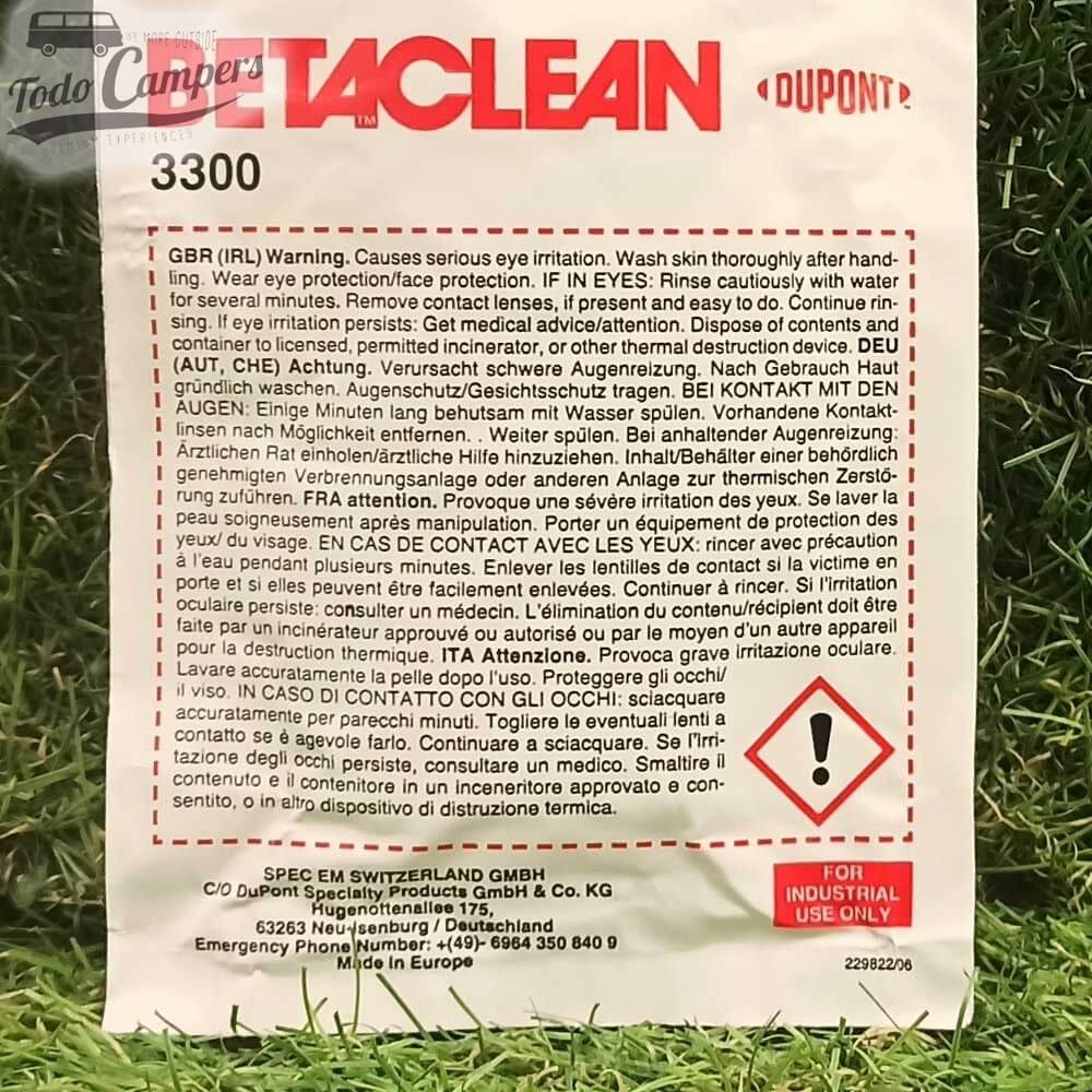 Betaclean 3300 utilizado para preparar las superficies de los vehículos antes de la aplicación del adhesivo o imprimador.