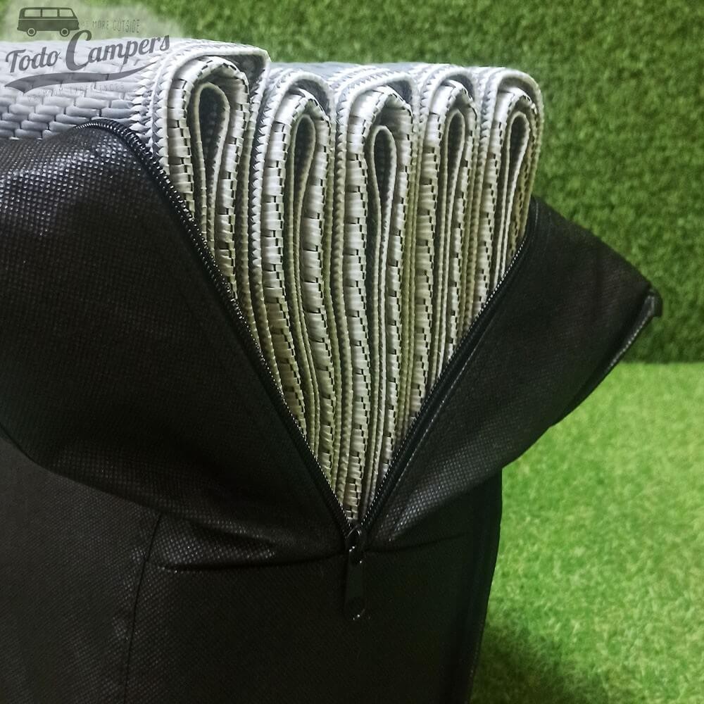 Suelo o estera Patio Mat Light de Fiamma.