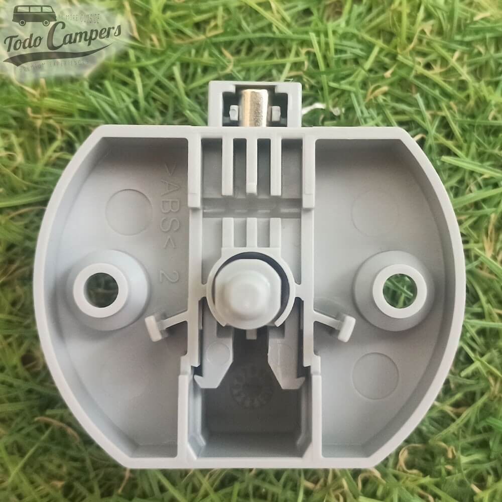 cierre magnético para cajones visto por detrás