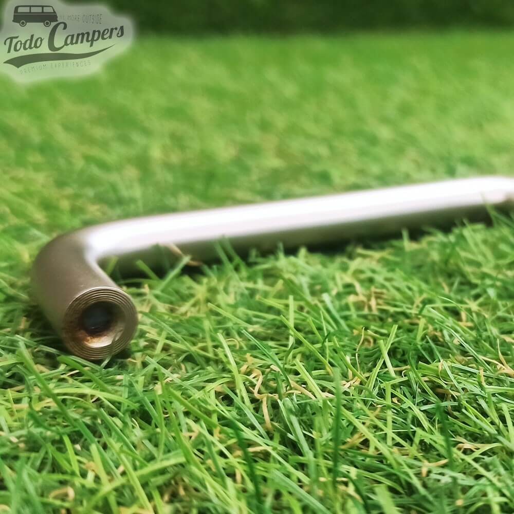 Asa para cajones con distancia entre taladros: 96 mm.