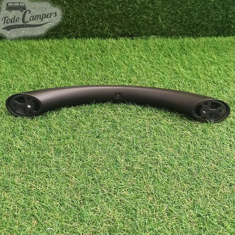 asidero con distancia entre taladros: 25,5 cm.