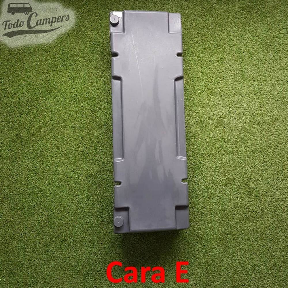 Face E Depósito de água exterior Volkswagen T3 - 45L. Depósito de águas limpas e cinzentas para a sua carrinha