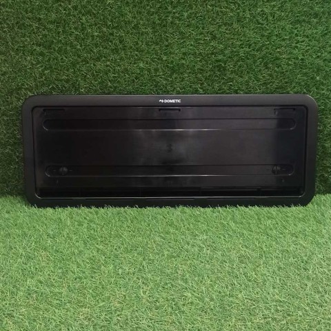 Rejilla de ventilación con tapa de invierno para frigoríficos camper - LS 200 Negro