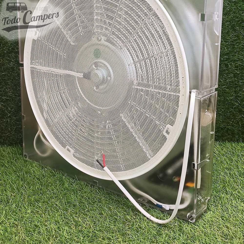 parte traseira do Ventilador para claraboia Fiamma com grelha mosquiteira