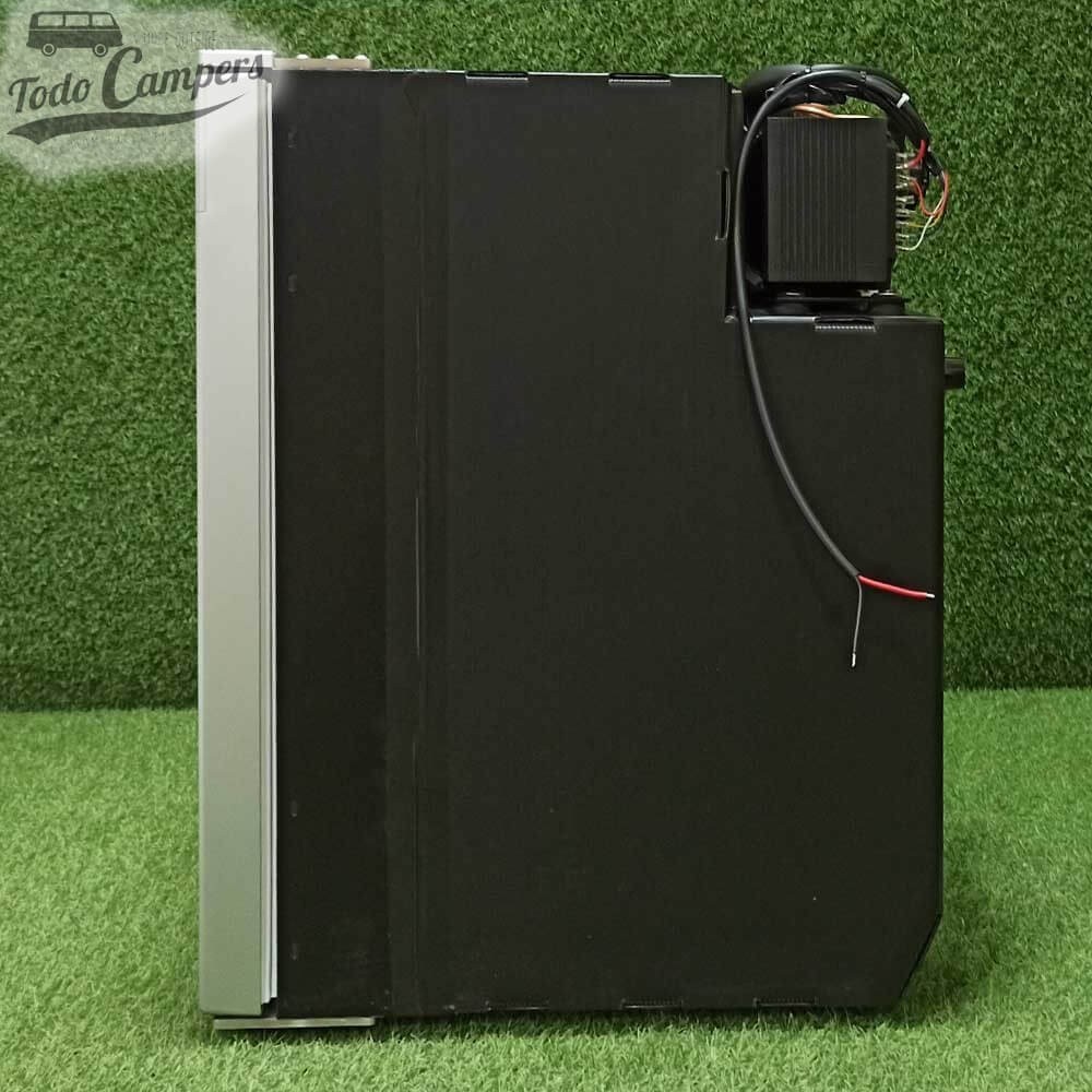 perfil do Frigorífico com congelador de 80 litros SVR85.