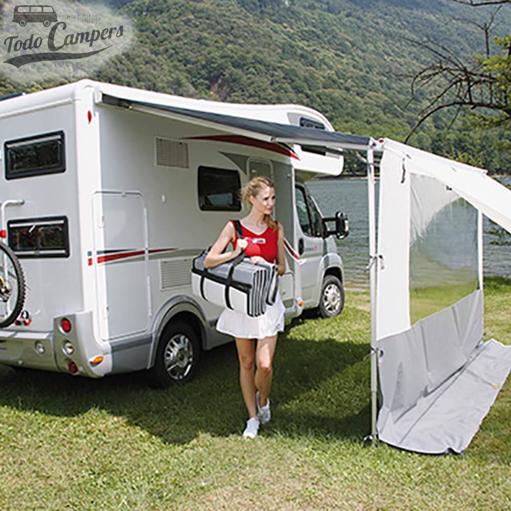 Fiamma Patio Mat plegado. Furgoneta camper, autocaravana o caravana