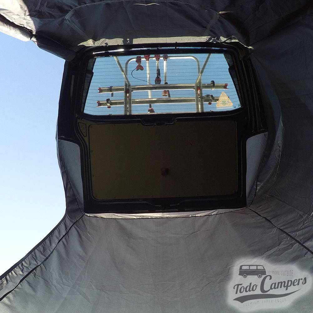 Cabina avance de gran amplitud. Avancé portón furgoneta