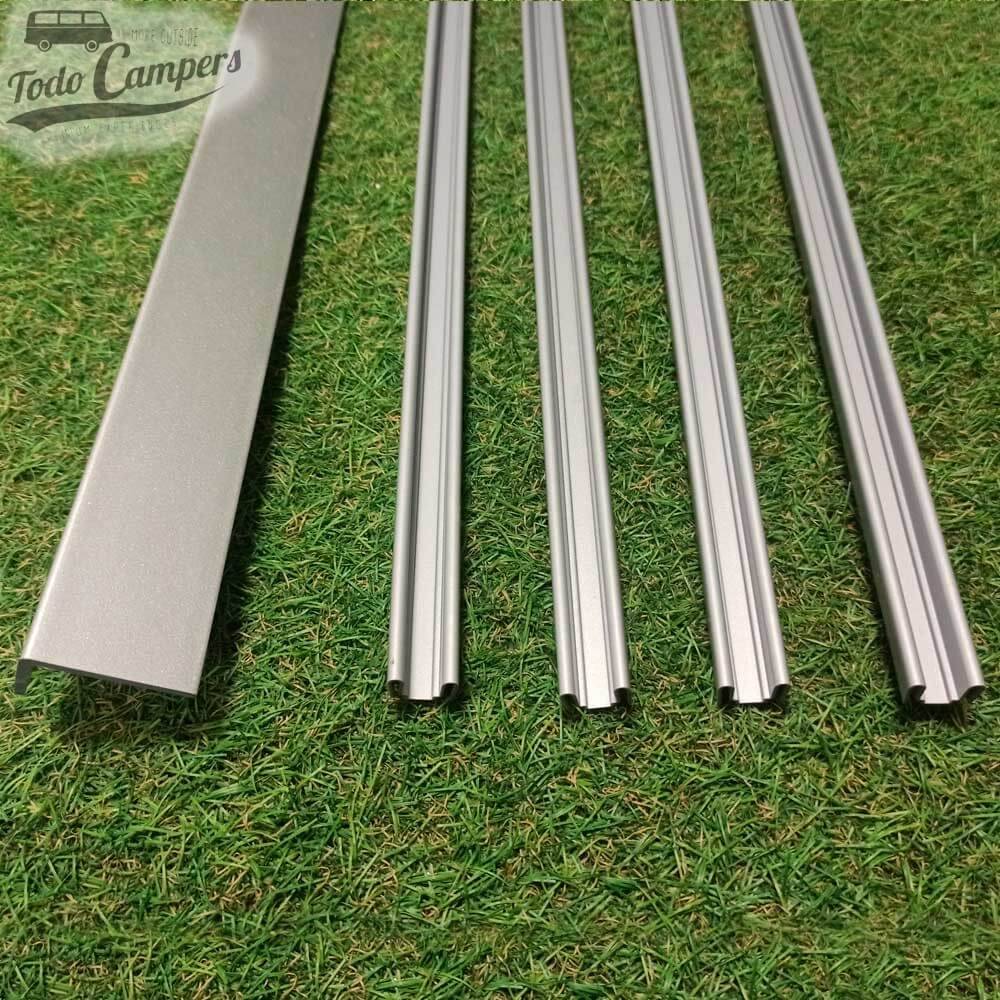 4 calhas e um perfil de 100 cm