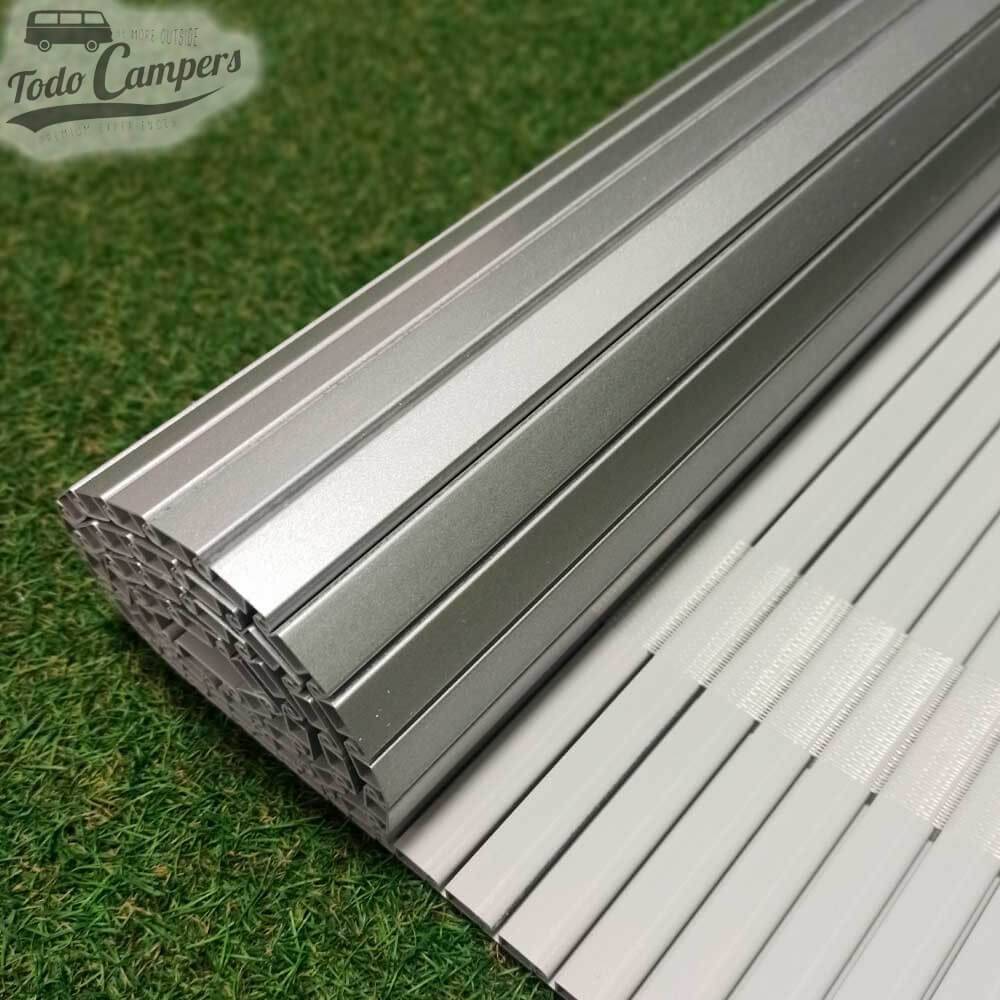 persiana de color gris para armario camper