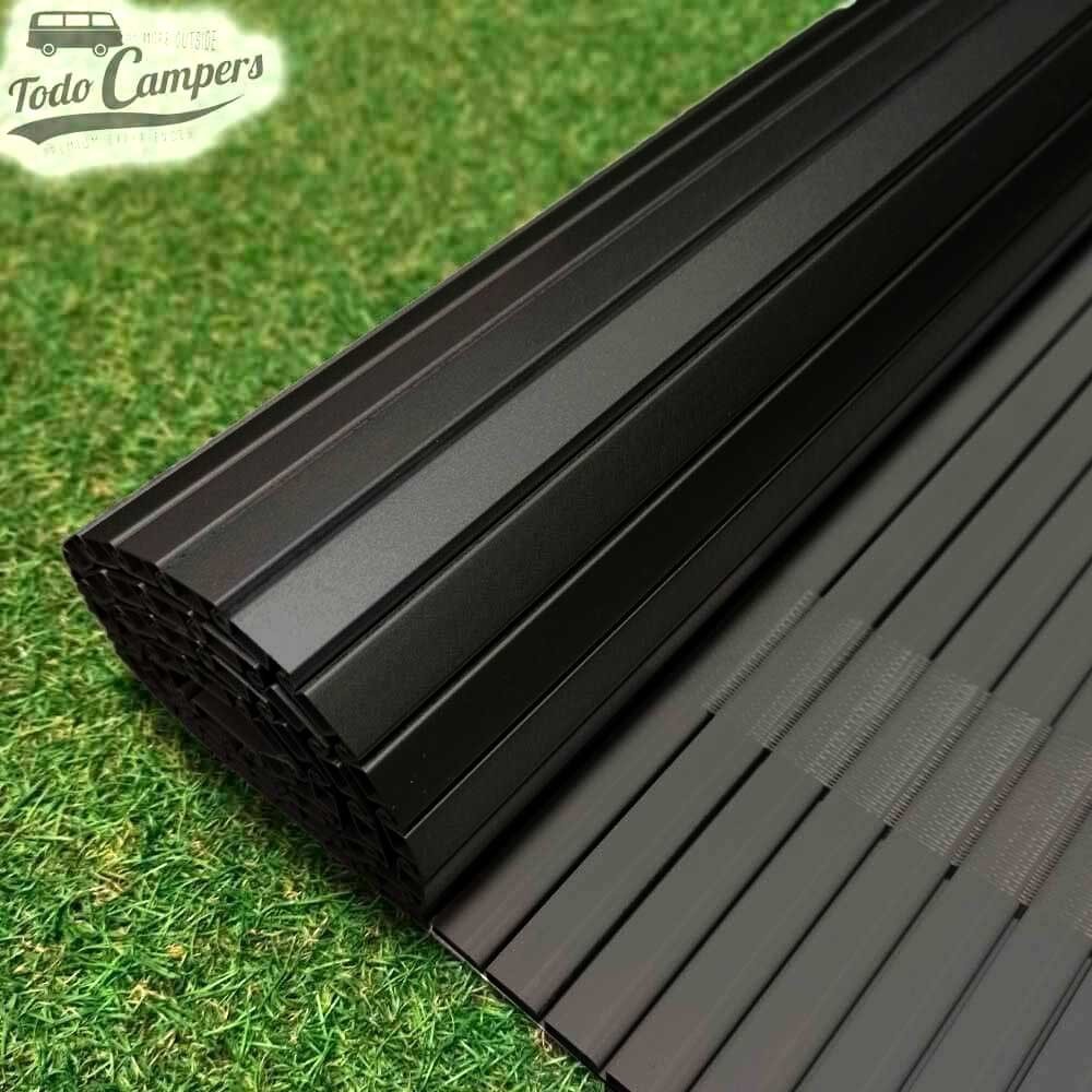 persiana de color negro para armario camper