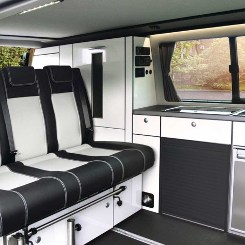 Persiana negra imantada