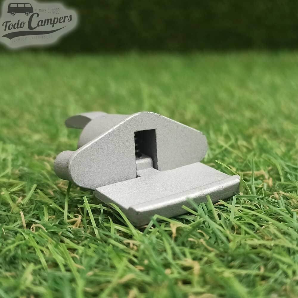 Pulsador de palanca corto LKM-03 para tiradores de cajones - Plata Mate