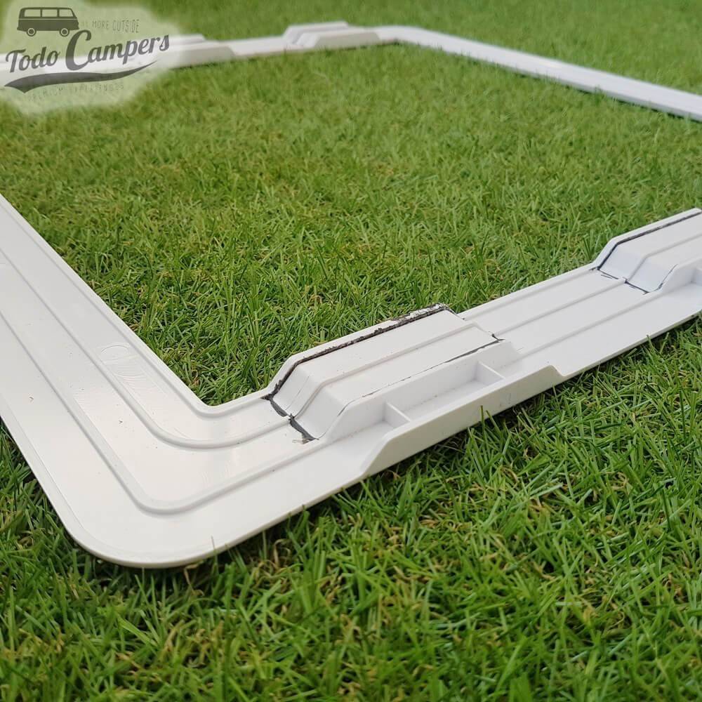 Moldura adaptadora para os modelos Fiat Ducato, Citroen Jumper e Peugeot Boxer desde 2007