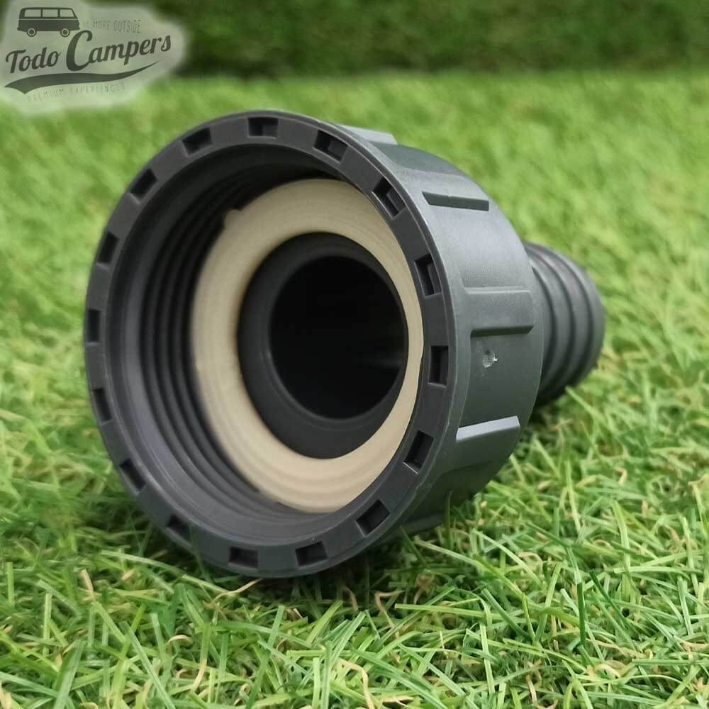 Conector hembra de 1"1/4 para enroscar a salidas macho de 1"1/2.