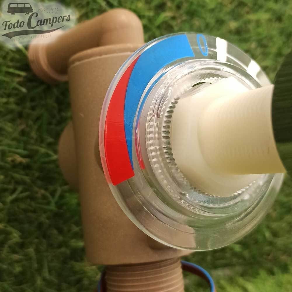 Monomando color cromo para regular temperatura y cantidad de agua de tu ducha camper