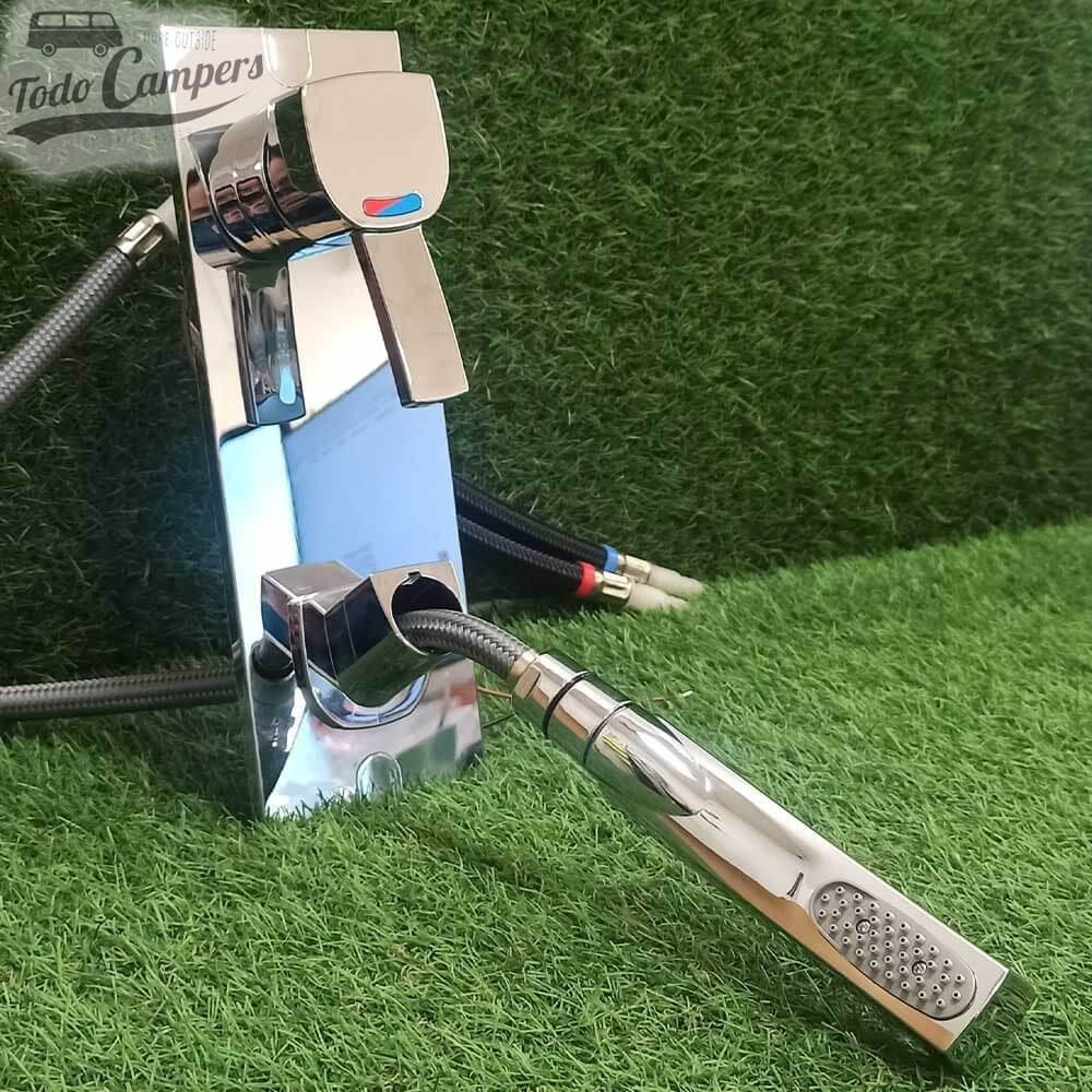 Comet Capri con manguera extraíble de 1,5 metros.