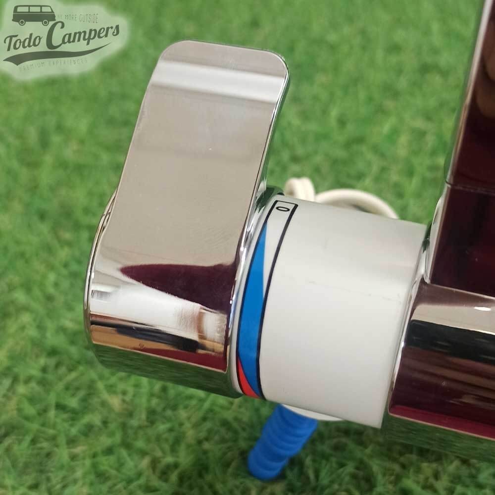 Comet London Kompact color Cromo y Blanco