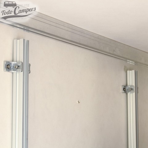 Anclajes de estantería para autocaravanas Fiamma Kit Garage Wall Brackets