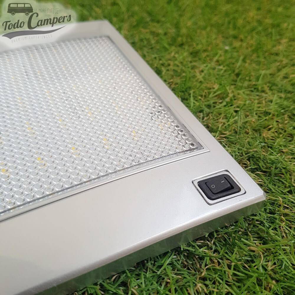 Plafón de superficie Led extrafino con interruptor accesorio de interior