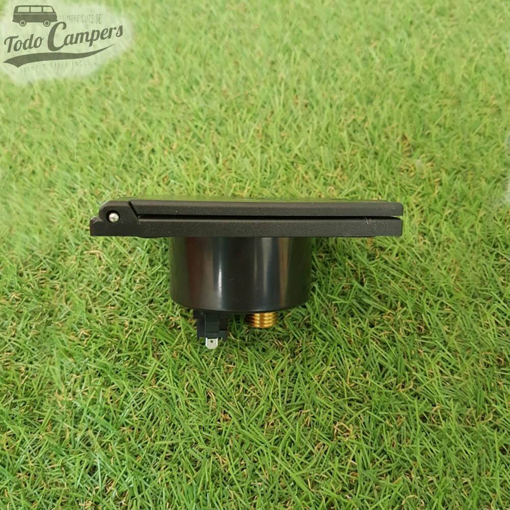 Toma ducha empotrable con tapa de color negro. Vista lateral