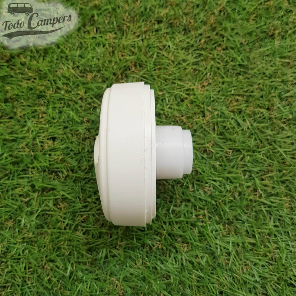Tapón cerradura de repuesto para depósitos de agua o de combustible de color blanco. Vista lateral