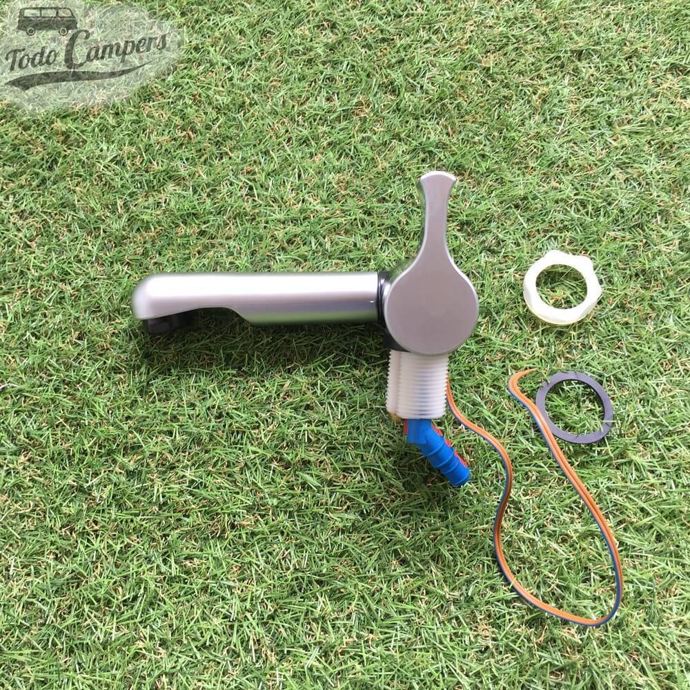 Torneira Misturadora RK Reich Style 2002 - Vista lateral, manípulo subido