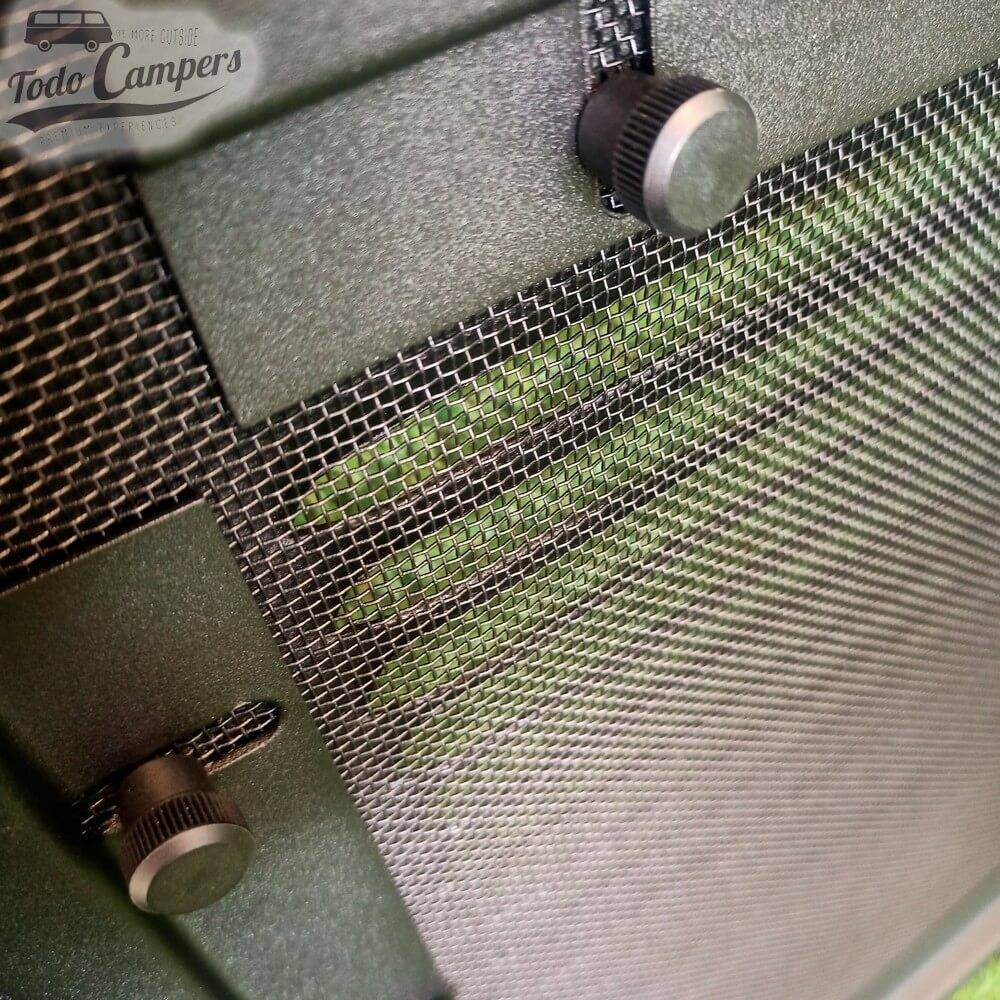 Mosquitera del Air Vent para T6.1 fabricada en aluminio negro