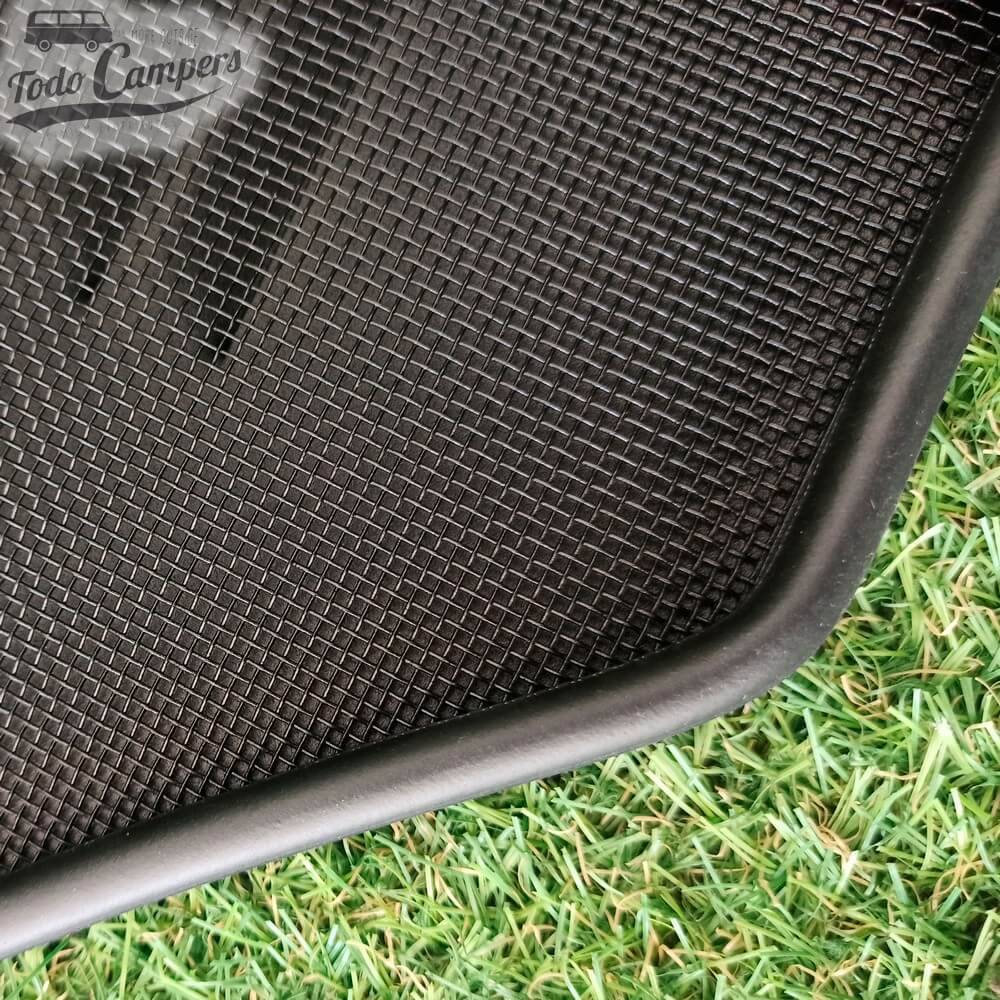 Detalle de mosquitera de AirVent Todo Campers para Talento  y NV300