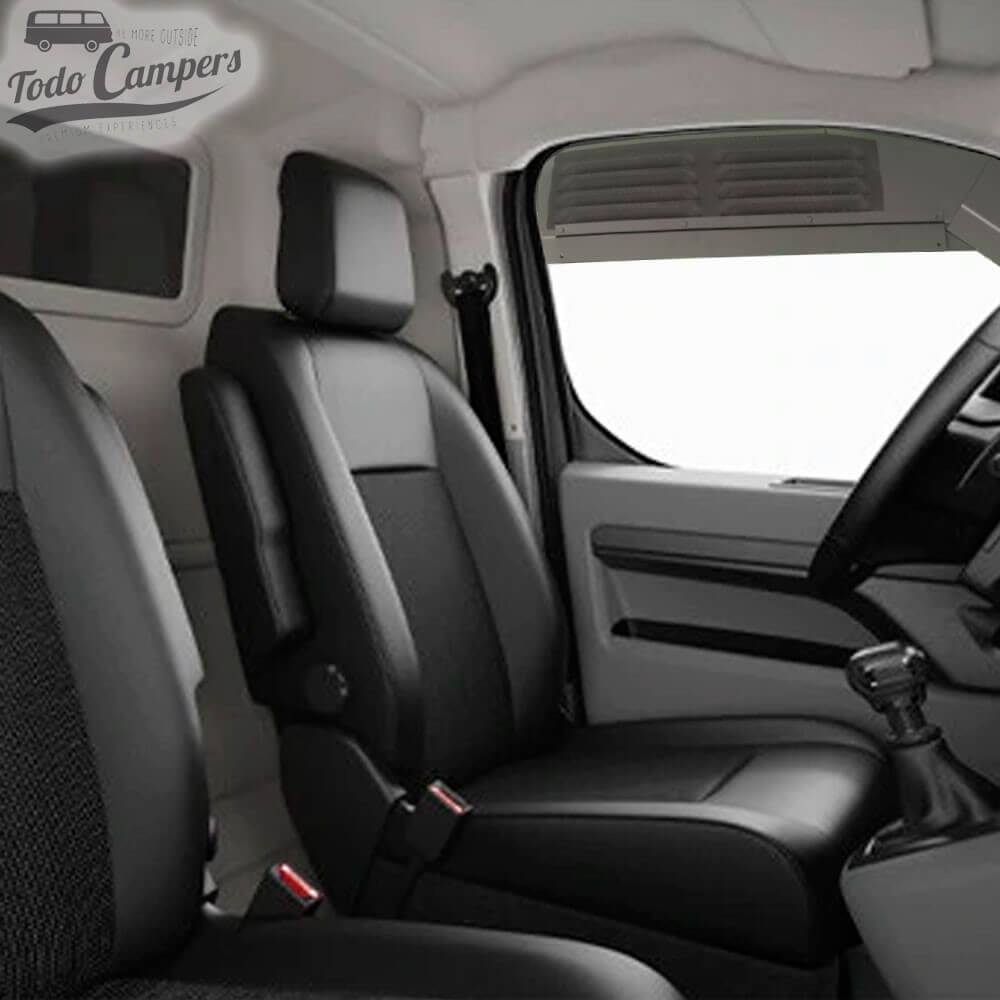 Vista interior de AirVent colocado en Citroen Jumpy