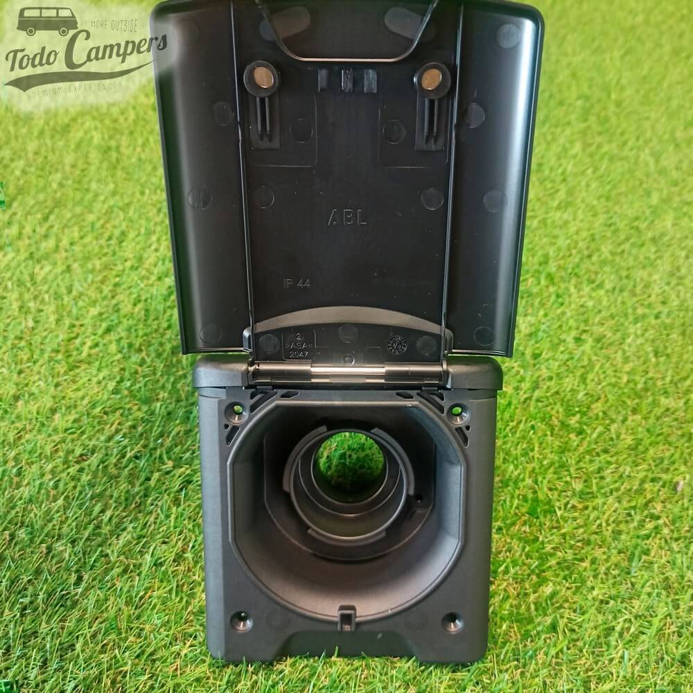 Parte trasera de la toma exterior de agua. No incluye tapón