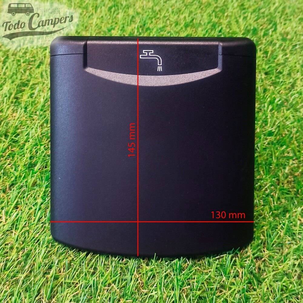 Medidas de la toma exterior de agua con cierre magnético